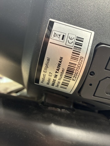 1532433-19 Crosstrainer Circle Fitness E7 Elliptical (Defective)
