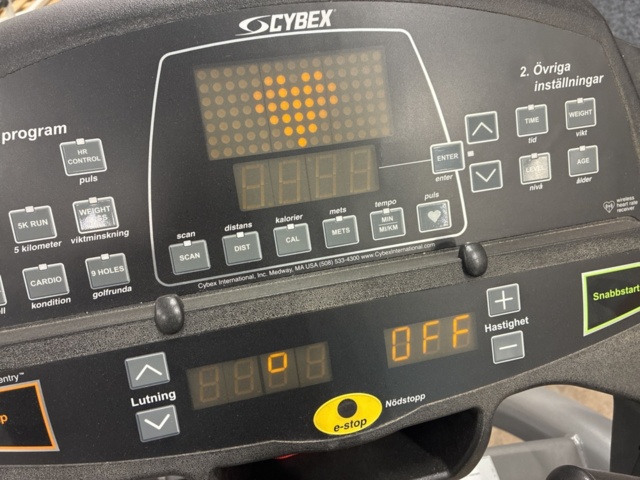 1532436-31 Löpband Cybex 550T