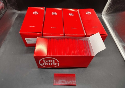 Märkpins, 50 000 st - Tagalong Express, 50 mm, röda