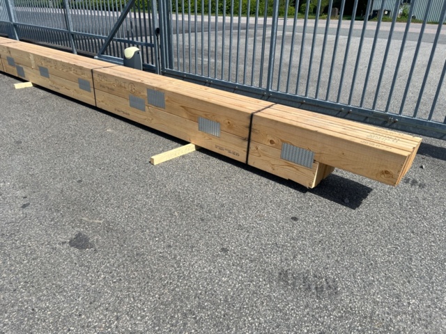 1449597-2 8 st Takstolar ca 7020 mm