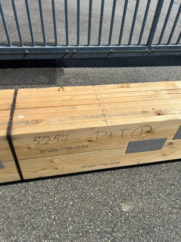 1449597-10 8 st Takstolar ca 7020 mm