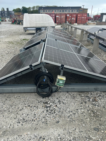 1531012-8 Solcellspaneler med växelriktare och panelställning - Solarwatt Panel vision AM 4.0 (405 Wp)