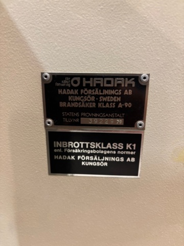 1499769-3 Brandsäkert värdeskåp - Hadak