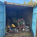 1405814-2 20-fots container med innehåll