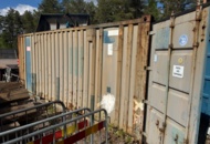 1405814 20-fots container med innehåll