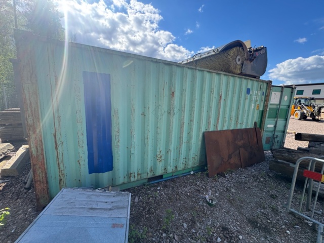 1405815-1 20-fots container