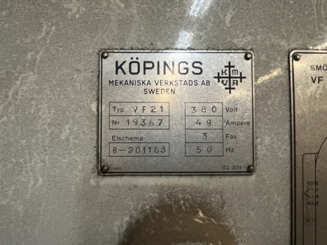 1532784-8 Vertikalfräs Köping VF21