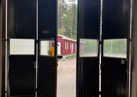 Gate