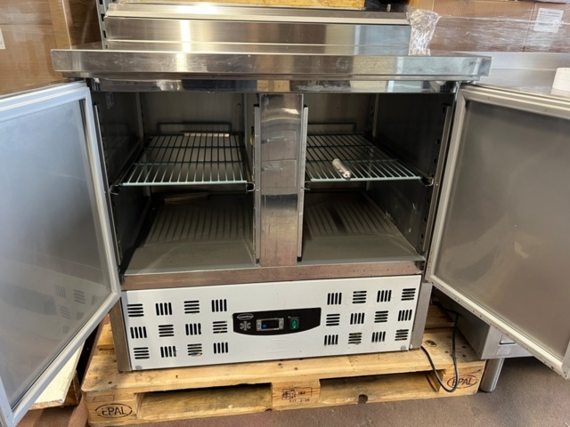 1533499-3 Pizzakylbänk