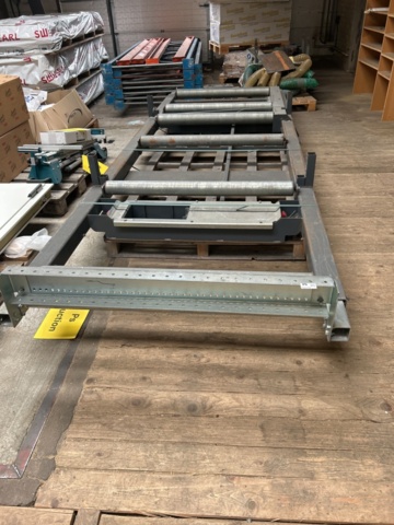 1521770-1 Load carrier with roller conveyor - EAB Type 824000000