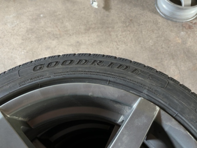 1499857-3 Rims with tires 4 pcs - ABS - Goodyear