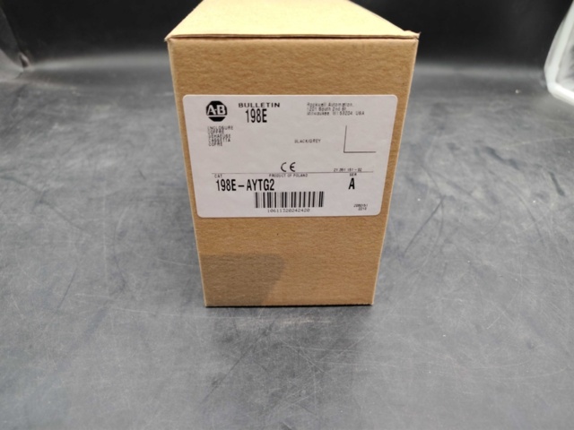 1533514-3 Kapsling låsbar, 13 st - Allen-Bradley, IP65, svart/grå