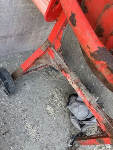 1505926-8 Betongblandare och skottkärra