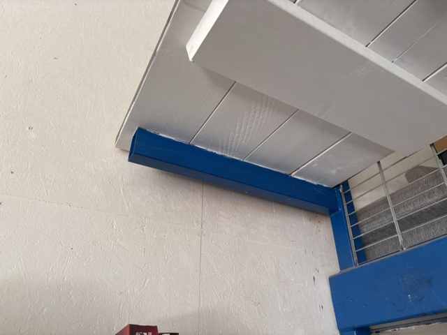 1505933-12 Site-built mezzanine floor for dismantling