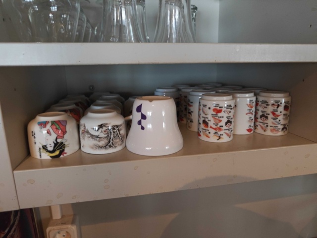 1485251-4 Diverse porslin och glas