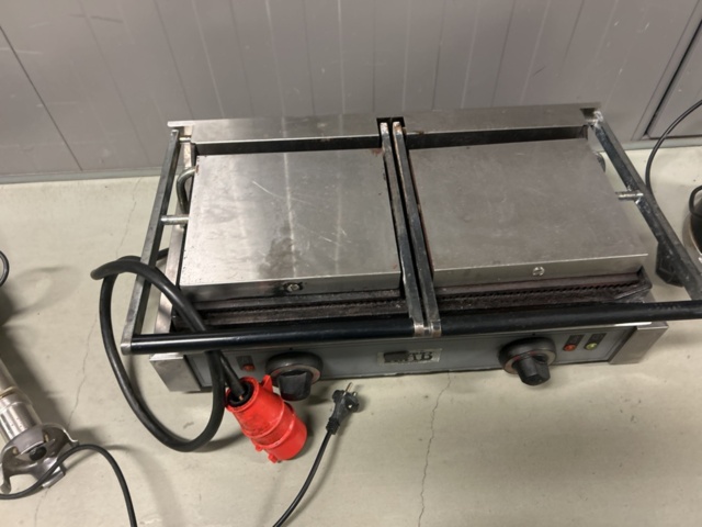 1521752-9 Diverse restaurangutrustning - Robot Coupe, m.m.
