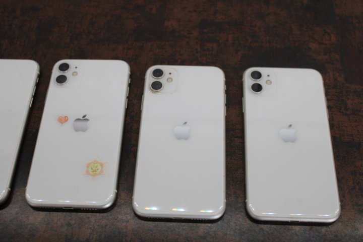 1531786-10 Mobile phones iPhone 11 64GB, 5 pcs