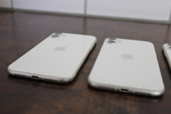 1531786-17 Mobile phones iPhone 11 64GB, 5 pcs