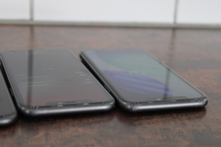 1531787-12 Mobiltelefoner iPhone 11 64GB, 5 st (svarta)