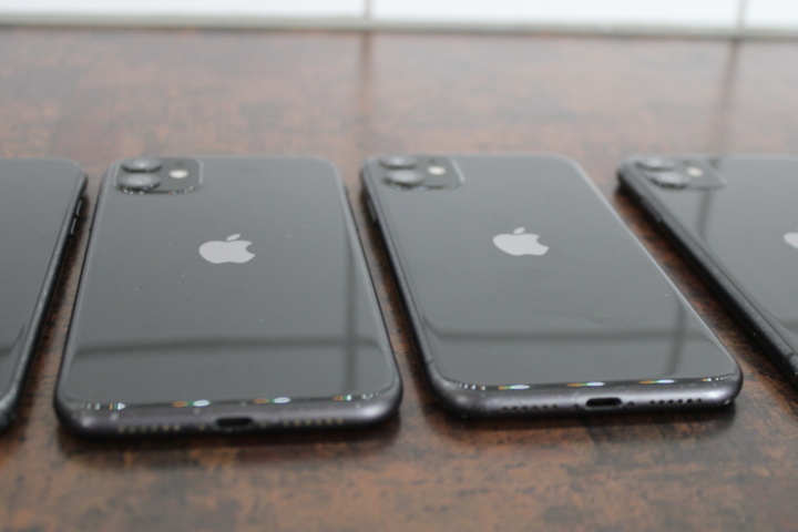 1531787-19 Mobiltelefoner iPhone 11 64GB, 5 st (svarta)