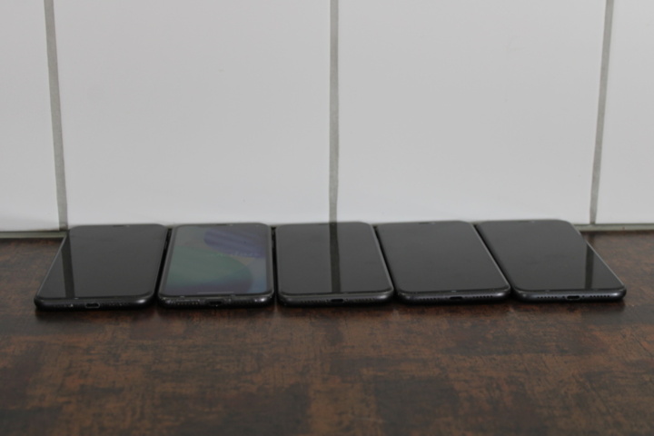 1531788-4 Mobile phones iPhone 11 64GB, 5 pcs