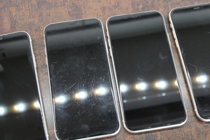 1531789-10 Mobiltelefoner iPhone 11 64GB, 5 st (vita)