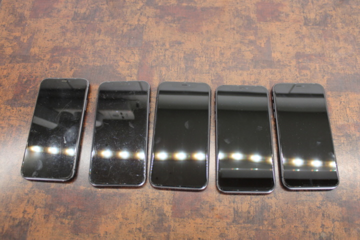 1531792-4 Mobile phones iPhone 11 64GB, 5 pcs