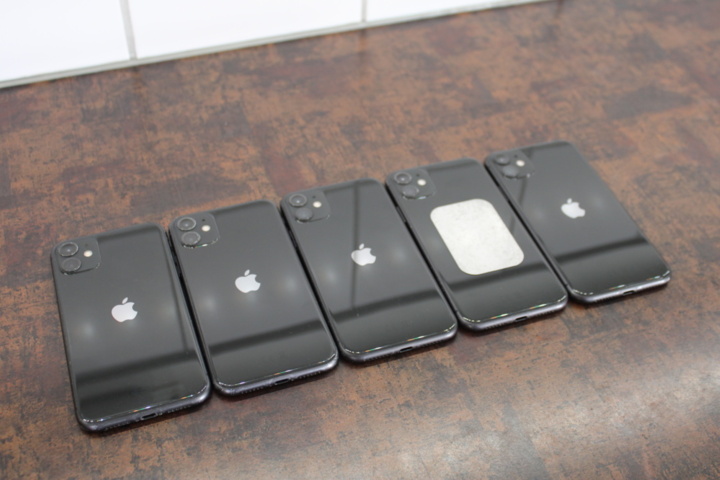 1531792-8 Mobile phones iPhone 11 64GB, 5 pcs