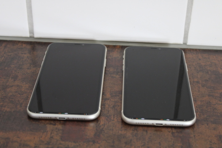 1531799-2 Mobile phones iPhone 11 64GB, 2 pcs (better condition)