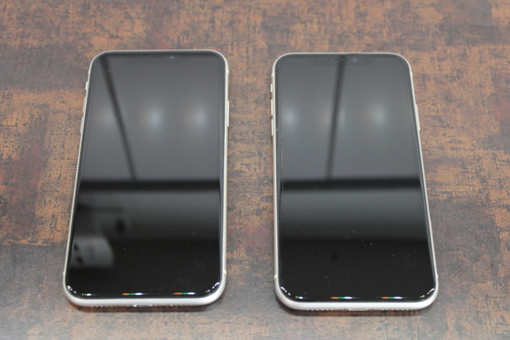 1531799-3 Mobile phones iPhone 11 64GB, 2 pcs (better condition)