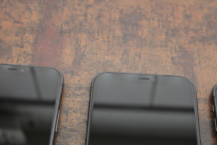 1531802-4 Mobile phones iPhone 11 64GB, 3 pcs (better condition)