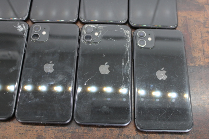 1531804-6 Mobile phones iPhone 11 64GB, pcs (bad condition)