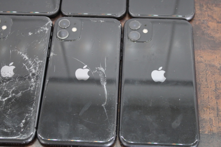 1531806-10 Mobile phones iPhone 11 64GB, 10 pcs (bad condition)
