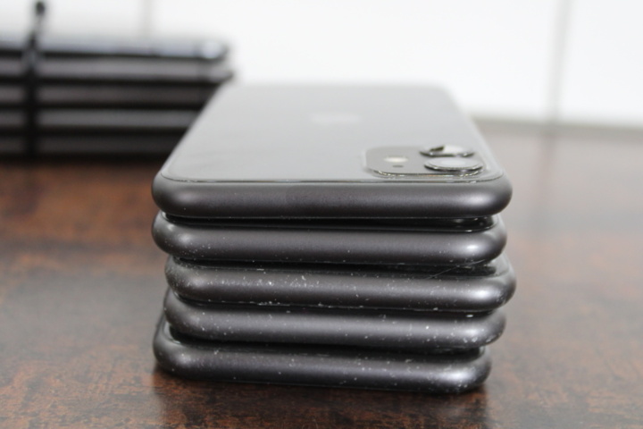 1531806-18 Mobile phones iPhone 11 64GB, 10 pcs (bad condition)