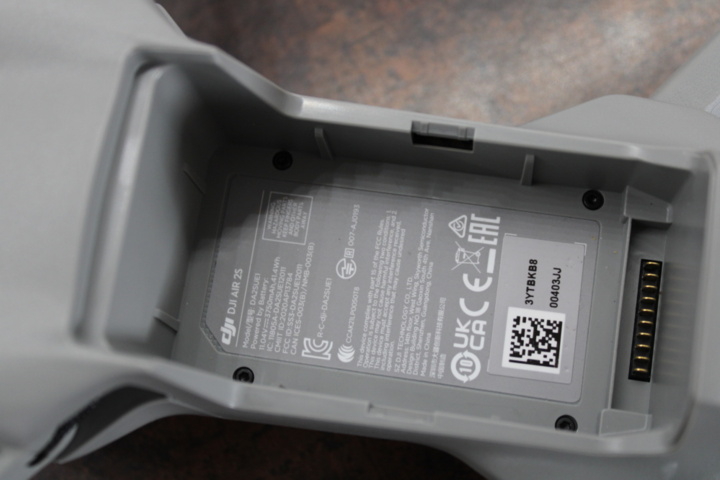 1531809-12 Drone DJI Air 2S