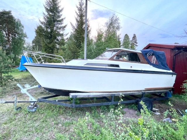 1458063-1 Motor boat with trailer - Swemax 750