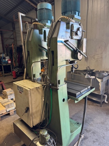 1405860-20 Solberga SE 725 SL pelarborrmaskin