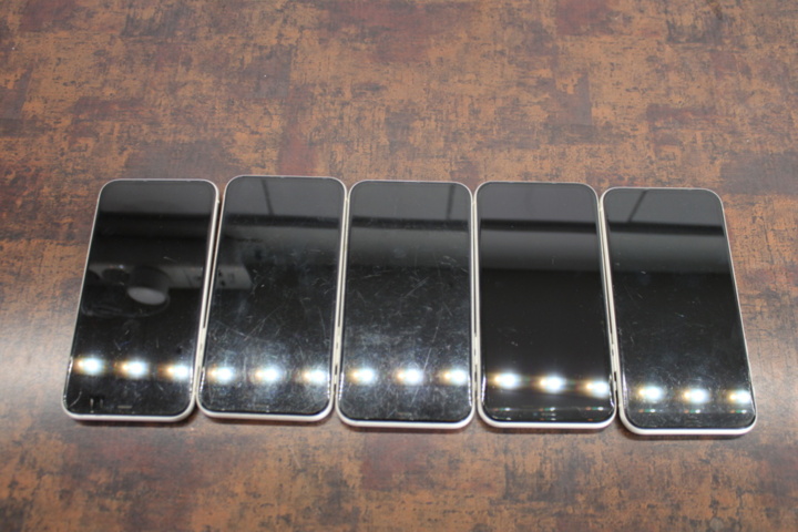 1531785-6 Mobiltelefoner iPhone 11 64GB, 5 st (vita)