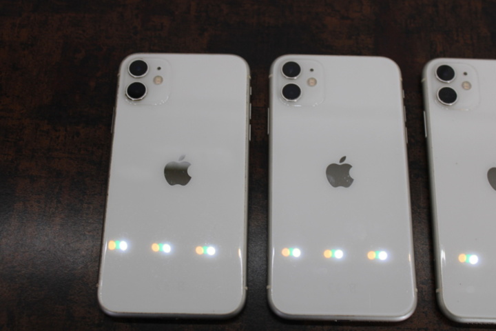 1531785-9 Mobiltelefoner iPhone 11 64GB, 5 st (vita)