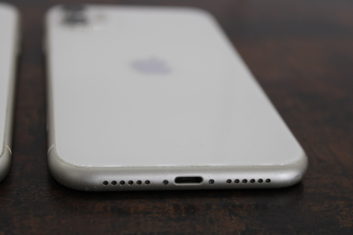 1531785-15 Mobiltelefoner iPhone 11 64GB, 5 st (vita)