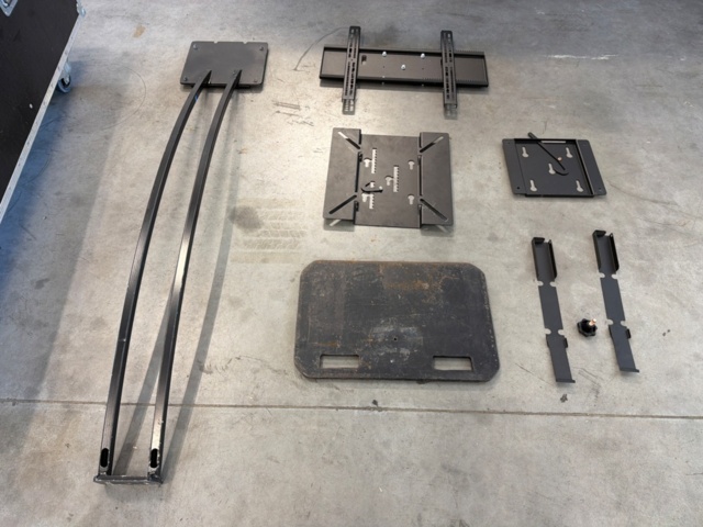 1533642-1 Case with Audipack TV stand