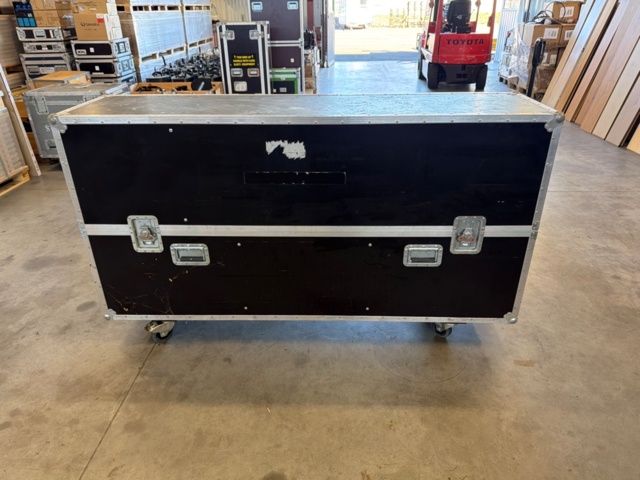 1533642-5 Case with Audipack TV stand