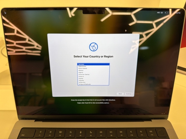 1533611-2 MacBook Pro 14 inch, 1TB SSD