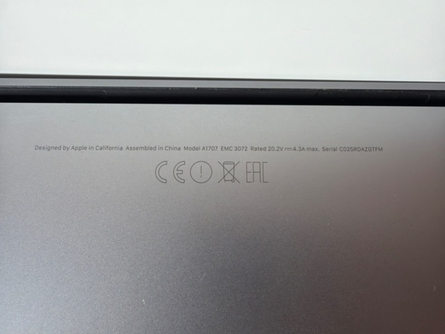 1533614-5 MacBook Pro, 15 inch
