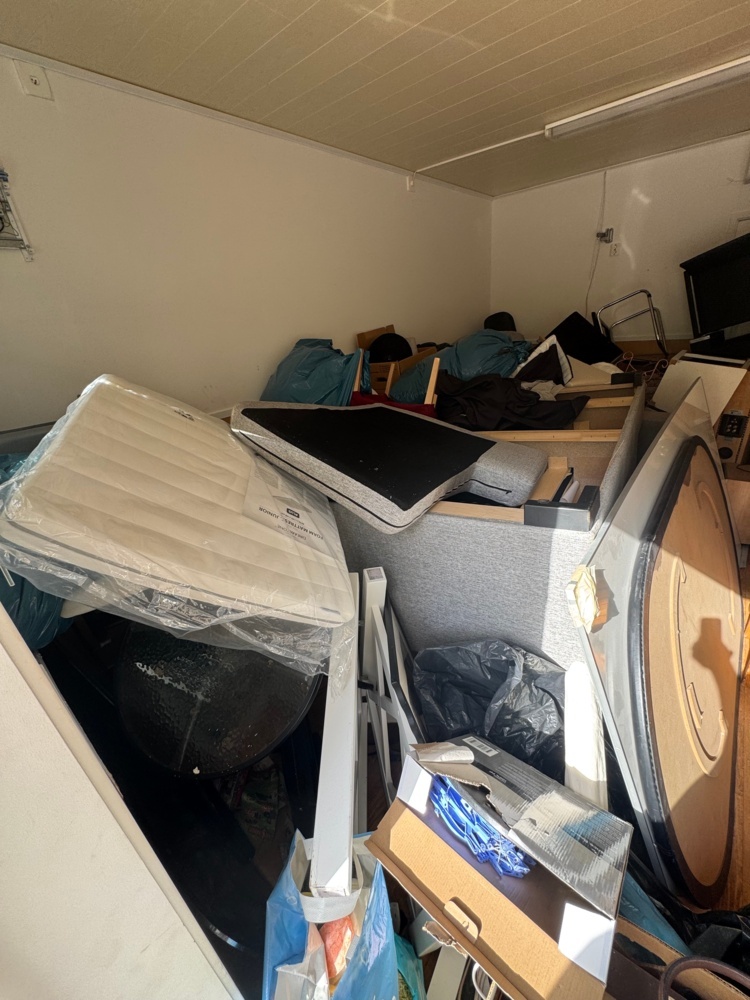 1405873-2 Diverse lösöre enligt bilder