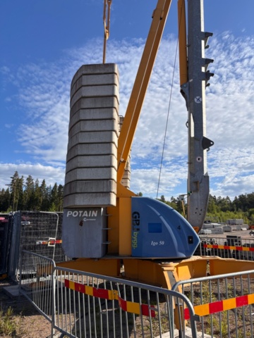 1524725-11 Självresande tornkran med dolly/vagn - Potain Igo 50 -2014
