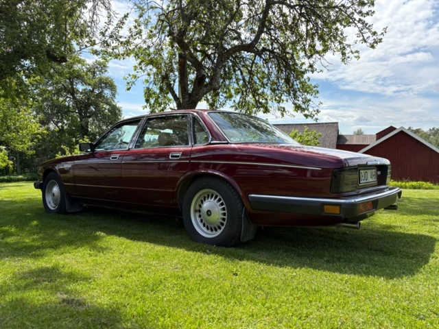 1471445-3 Jaguar Daimler -1989