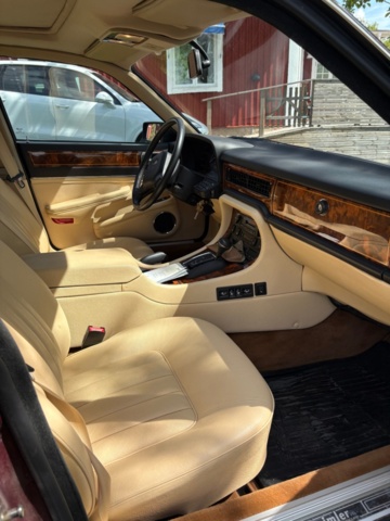 1471445-20 Jaguar Daimler -1989