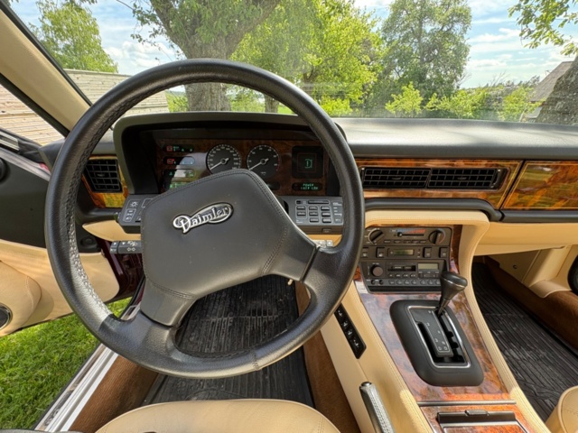 1471445-31 Jaguar Daimler -1989