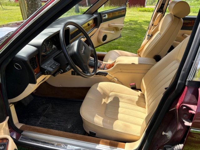 1471445-35 Jaguar Daimler -1989